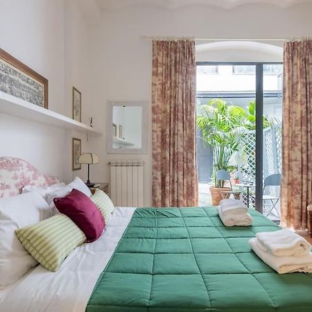Colosseum Charming Apartment Rzym Zewnętrze zdjęcie